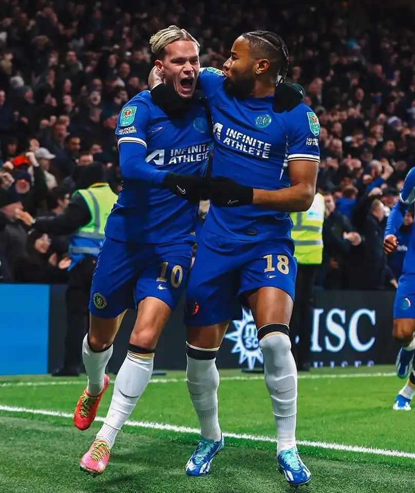 Chelsea victorieux contre Newcastle en quarts de la Carabao Cup : L'espoir d'une saison salvatrice perdure.