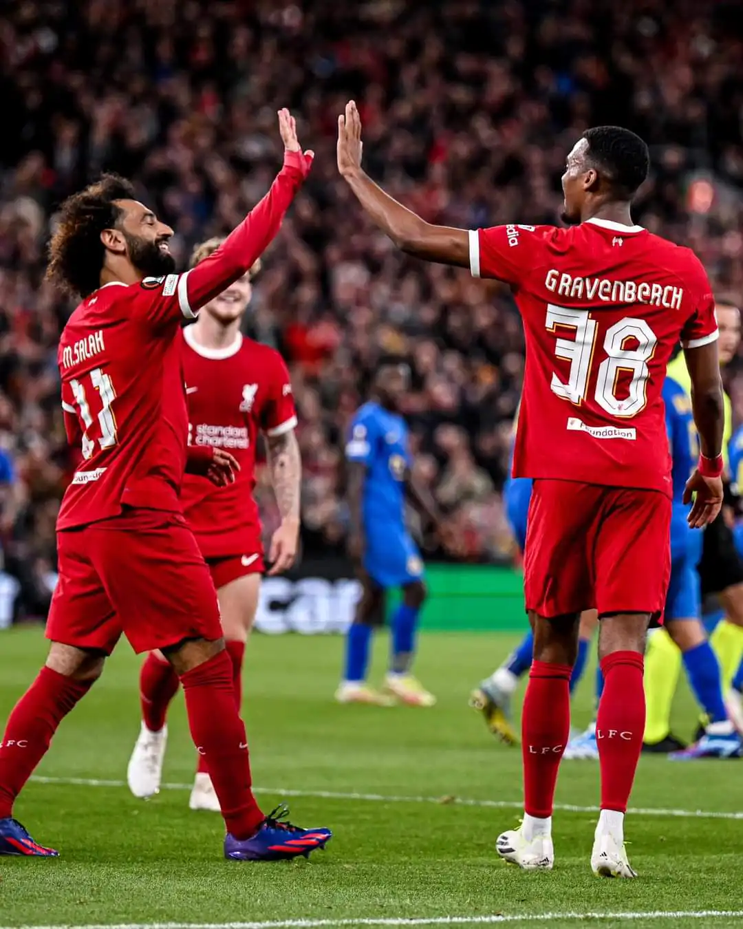 Liverpool domine West Ham et se qualifie pour les demi-finales de la Carabao Cup