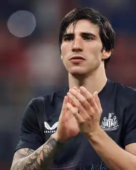 Scandale Outre-Manche : Sandro Tonali accusé de paris sportifs