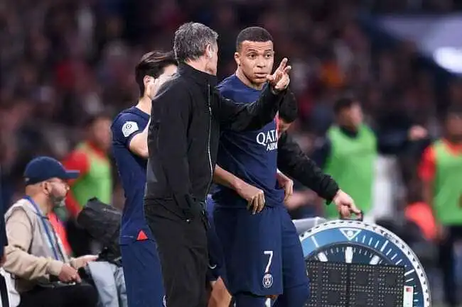 Madrid déroule le tapis rouge pour Kylian Mbappé avec la "loi Mbappé"
