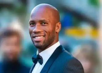 Didier Drogba et les légendes de l'OM célébreront le passage de la flamme olympique à Marseille