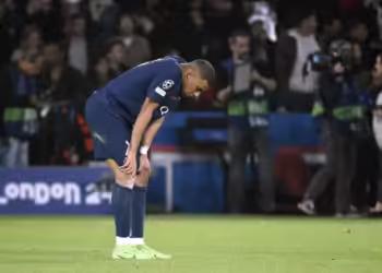 Kylian Mbappé quitte le Parc des Princes sans hommage officiel du PSG