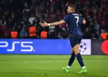 Incertitudes autour de la signature de Mbappé au Real Madrid : le club merengue dans l'attente